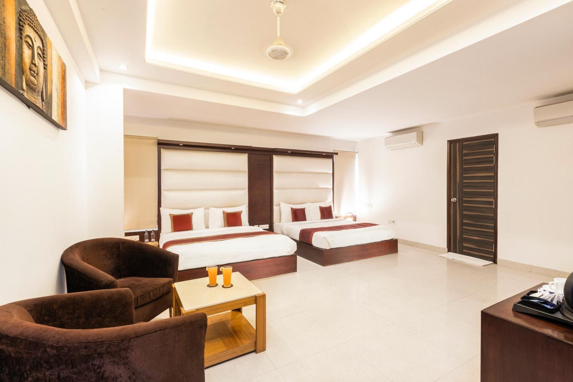 Hotel Aero Star By Star Group New Delhi Exterior photo