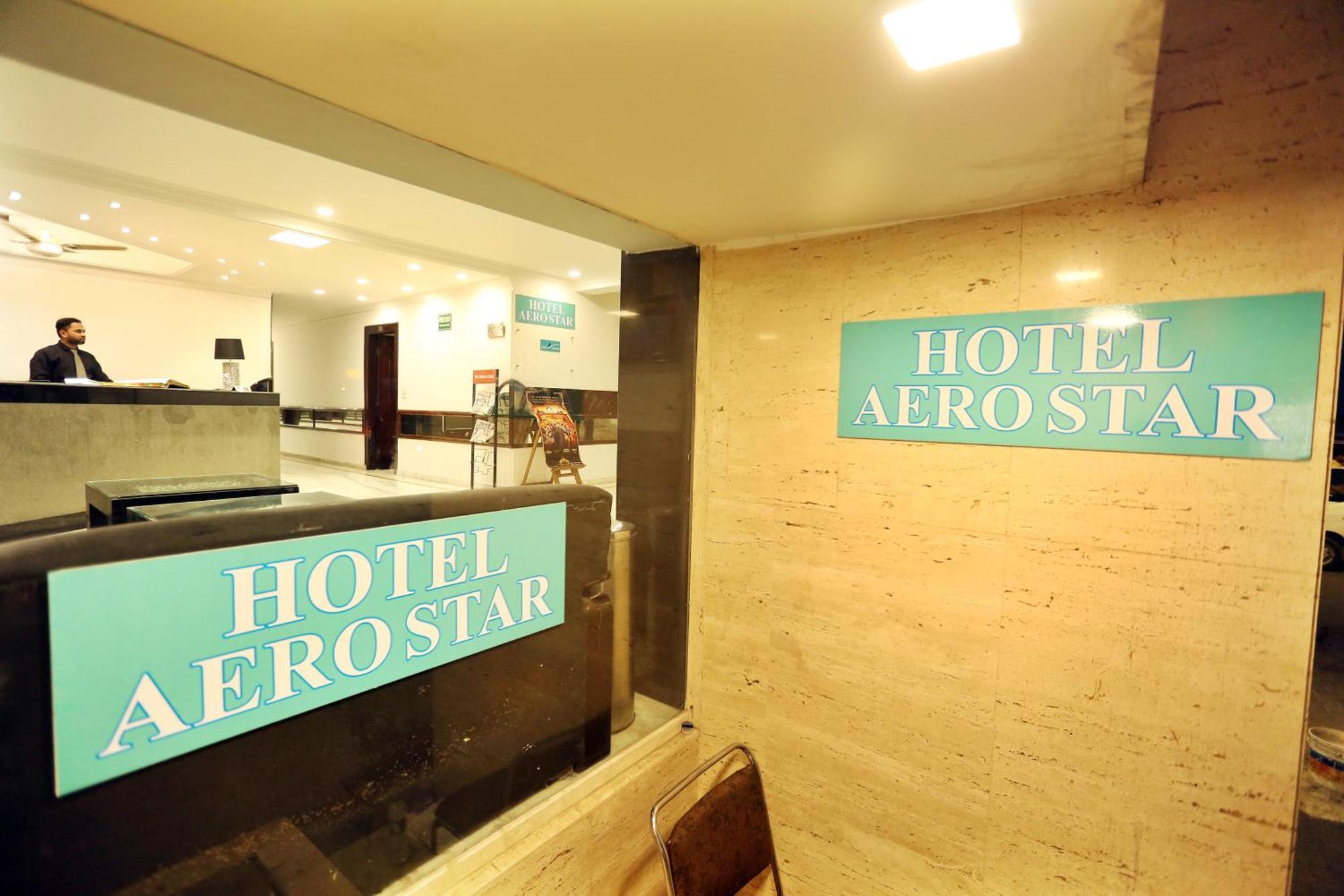 Hotel Aero Star By Star Group New Delhi Exterior photo