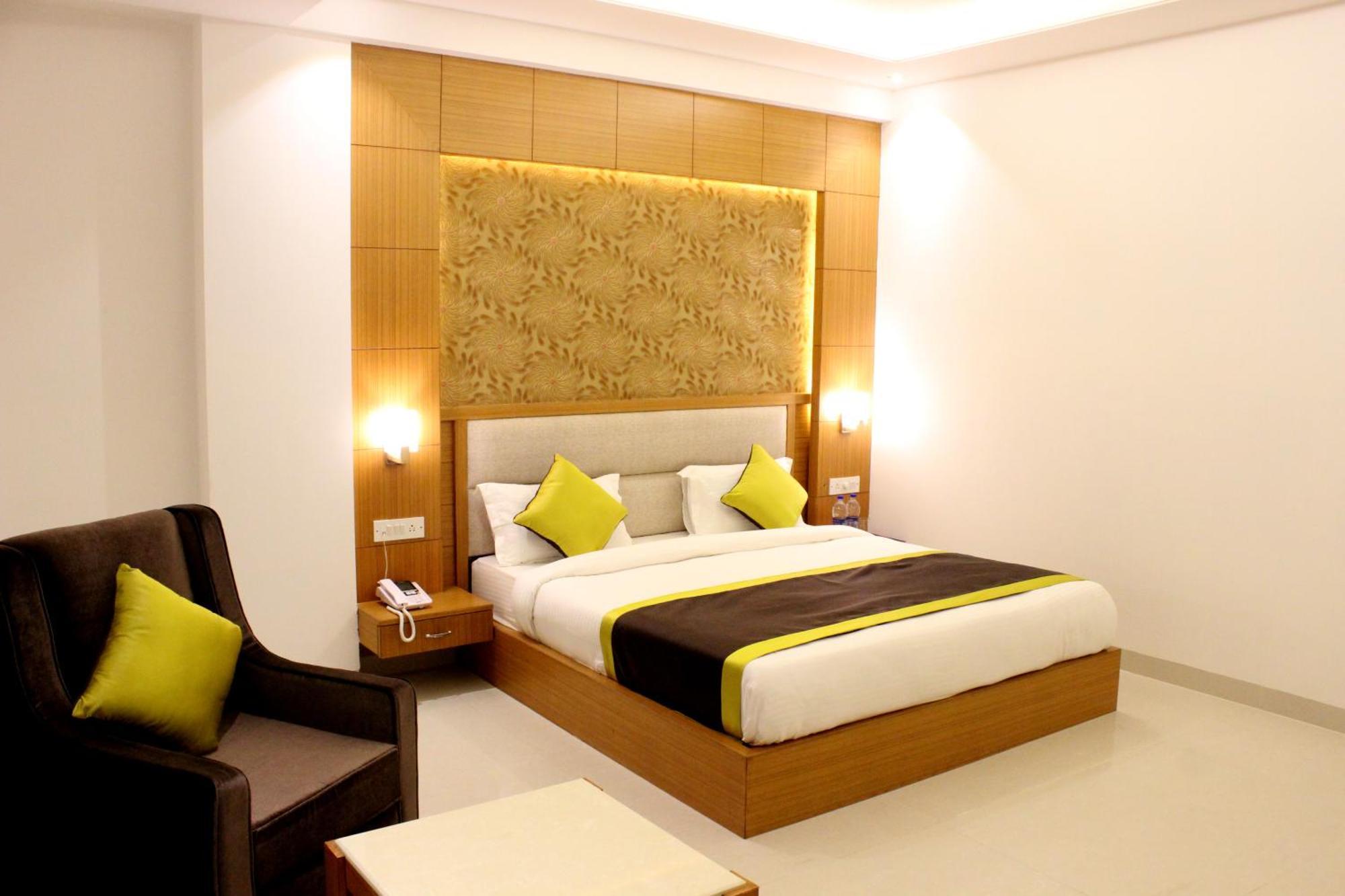 Hotel Aero Star By Star Group New Delhi Exterior photo